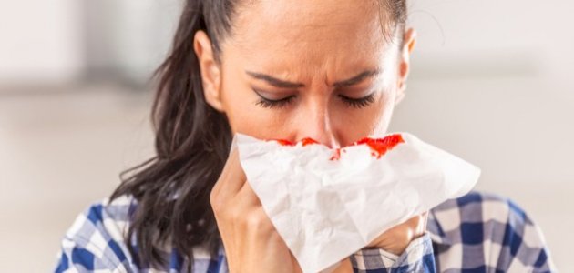 ما هي أسباب نزول الدم من الأنف
