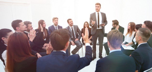 ما هي مهارات التواصل الفعال؟