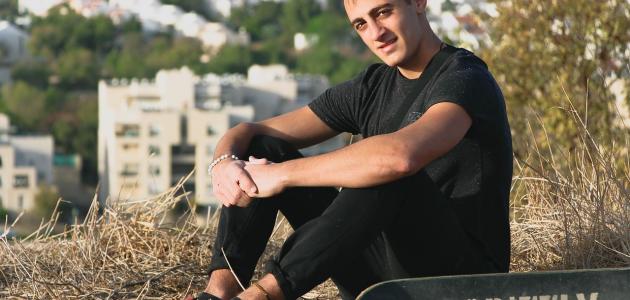 متى ينتهي سن المراهقة عند الشباب متى ينتهي سن المراهقة عند الشباب