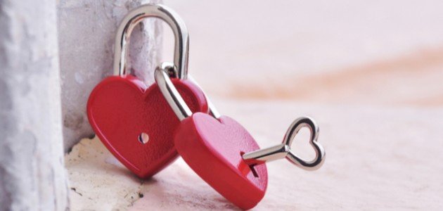 مواقف من حب الرسول لعائشة مواقف من حب الرسول لعائشة