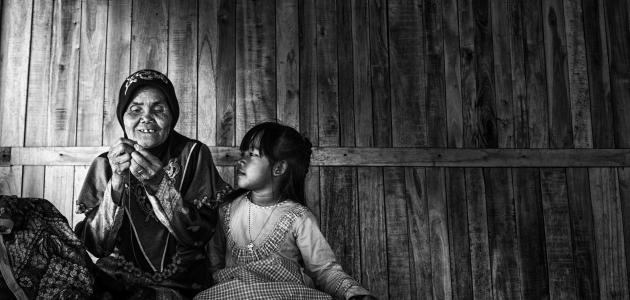 أثر الكرم على حياة الفرد والمجتمع أثر الكرم على حياة الفرد والمجتمع