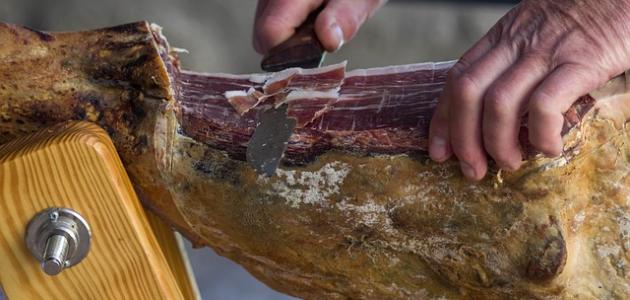 أسباب تحريم لحم الخنزير أسباب تحريم لحم الخنزير