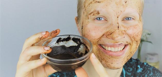 أضرار تقشير الوجه بالكريمات