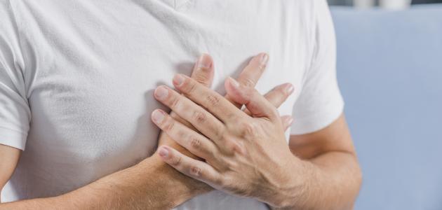 أعراض نبضات القلب السريعه أعراض نبضات القلب السريعه