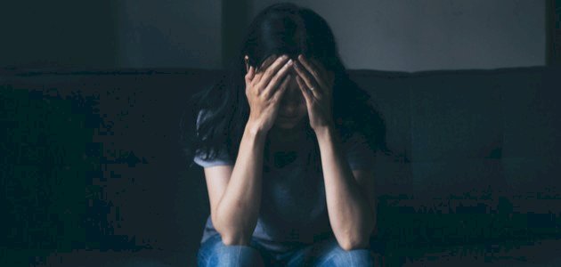 أعراض وأسباب الشخصية الحدية