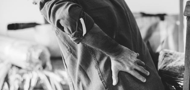 ألم مستمر أسفل الظهر