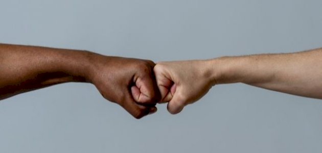 أمثلة على التعصب العرقي أمثلة على التعصب العرقي