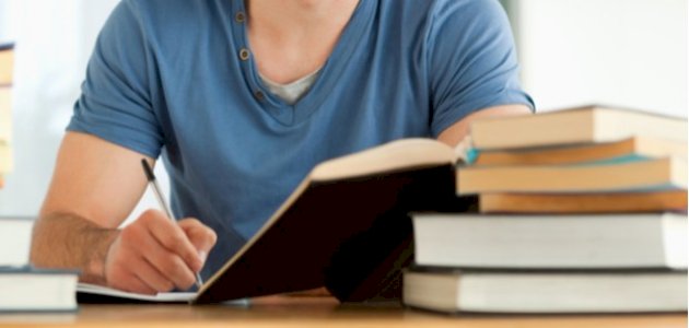 الصور البيانية في قصيدة الأطلال