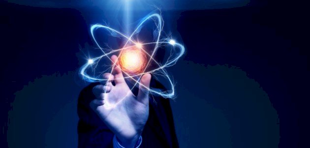 الفرق بين الذرة والجزيء