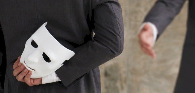 اية المنافق ثلاث اية المنافق ثلاث