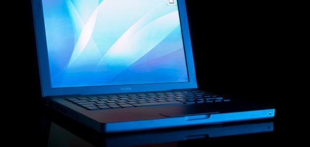 تنظيف شاشة اللاب توب