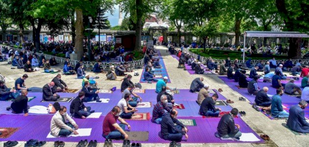 حكم خطبة العيد حكم خطبة العيد