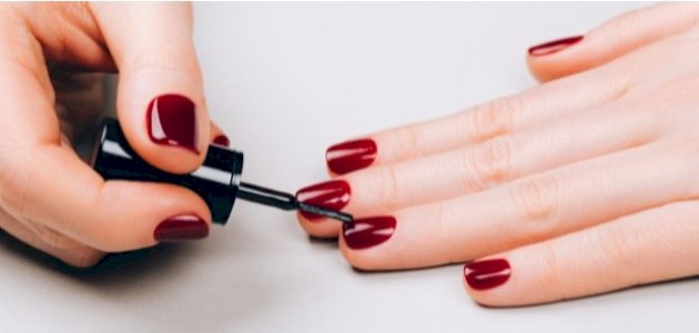 حكم طلاء الأظافر