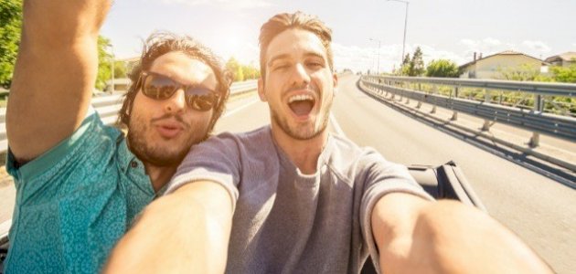 حكم وأقوال عن الصداقة