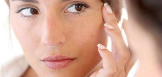 حول العينين عند الكبار حول العينين عند الكبار