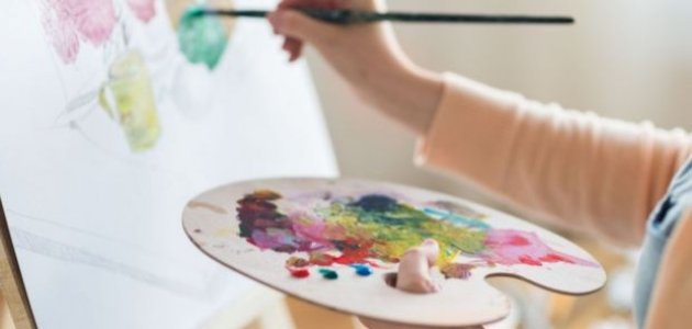 خصائص المدرسة الواقعية في الفن