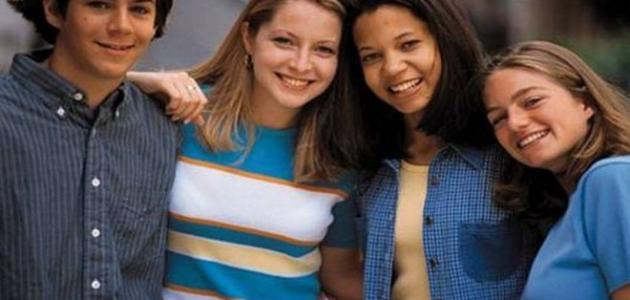 خصائص مرحلة الطفولة المتوسطة خصائص مرحلة الطفولة المتوسطة