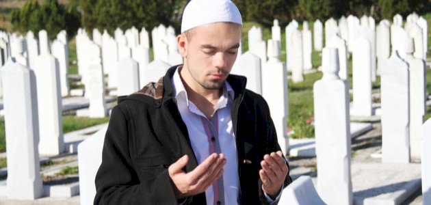 دعاء دخول المقابر دعاء دخول المقابر