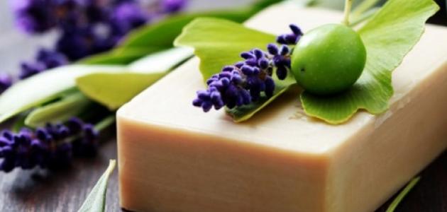 صناعة صابون الغار في المنزل صناعة صابون الغار في المنزل