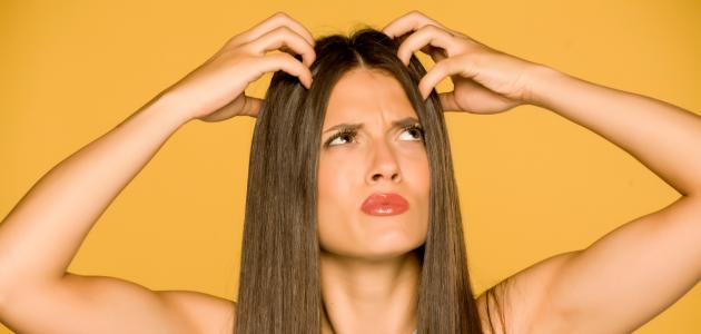 طرق التخلص من قشرة الشعر بسرعة