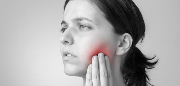 طرق لتخفيف آلام الأسنان طرق لتخفيف آلام الأسنان