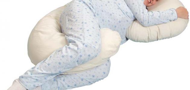 طريقة النوم الصحيحة للحامل