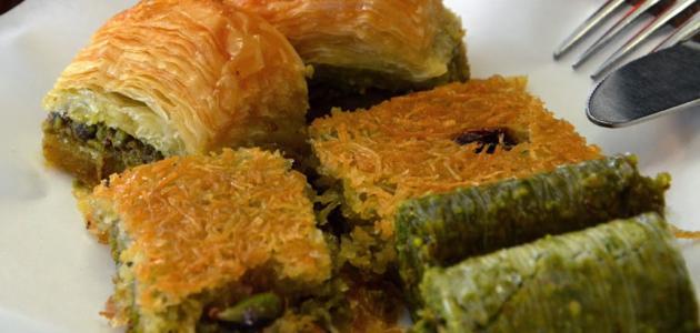 طريقة عمل البقلاوة بالفستق