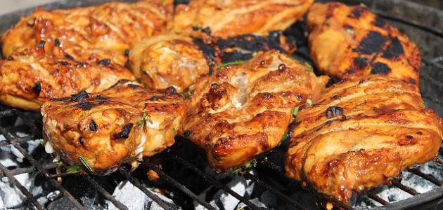 طريقة عمل الفراخ المشوية على الفحم طريقة عمل الفراخ المشوية على الفحم