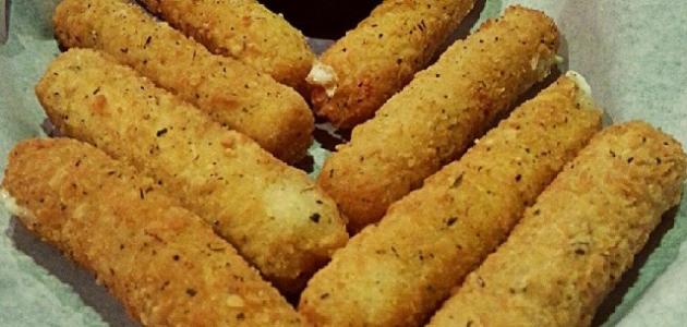 طريقة عمل جبنة مقلية طريقة عمل جبنة مقلية