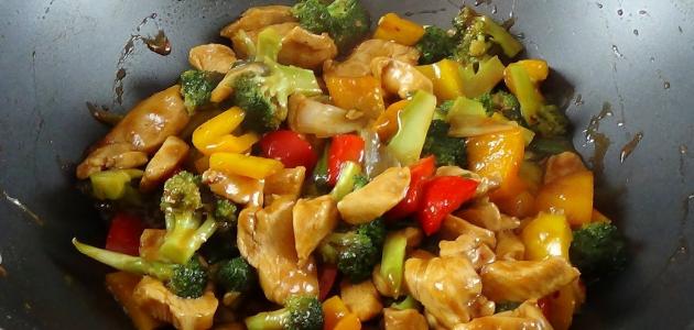 طريقة عمل دجاج صيني بالخضار