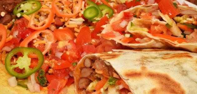 طريقة عمل ساندويش الفاهيتا طريقة عمل ساندويش الفاهيتا