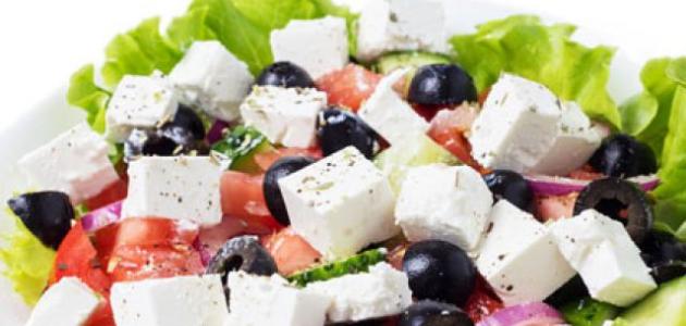 طريقة عمل سلطة يونانية طريقة عمل سلطة يونانية