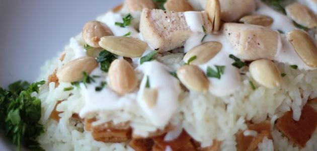 طريقة عمل فتة الدجاج بالأرز
