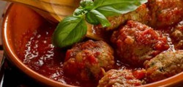 طريقة عمل كرات اللحم بالصلصة طريقة عمل كرات اللحم بالصلصة