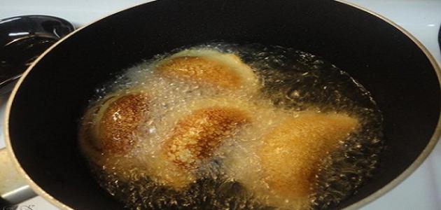 طريقة قلي القطايف طريقة قلي القطايف