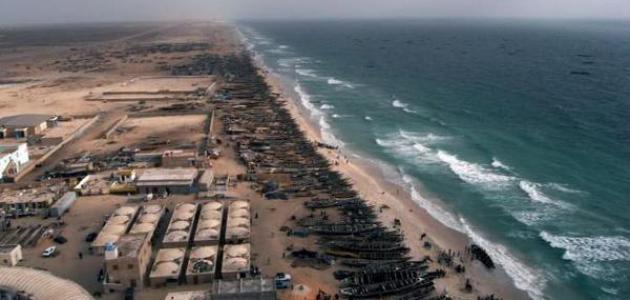 على أي محيط تطل مدينة نواكشوط