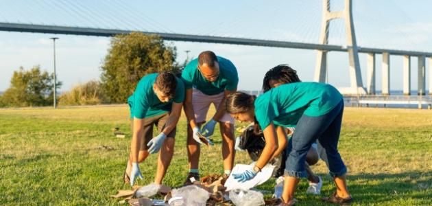 عمل تطوعي في المدرسة