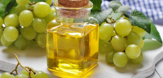 فوائد زيت العنب للشعر فوائد زيت العنب للشعر