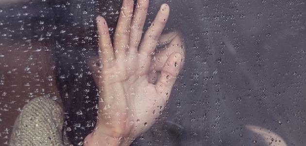 كلام عن الحزن والدموع كلام عن الحزن والدموع