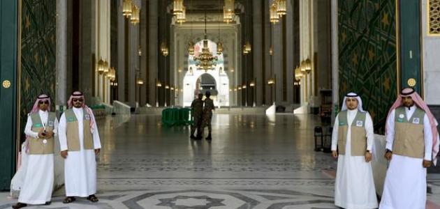 كم عدد أبواب الحرم المكي