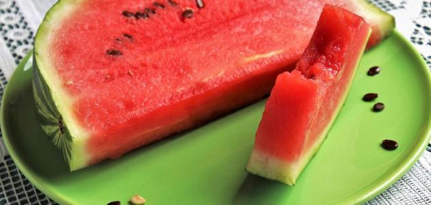 كم عدد السعرات الحرارية في البطيخ كم عدد السعرات الحرارية في البطيخ