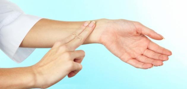 كم عدد دقات القلب السليم في الدقيقة كم عدد دقات القلب السليم في الدقيقة