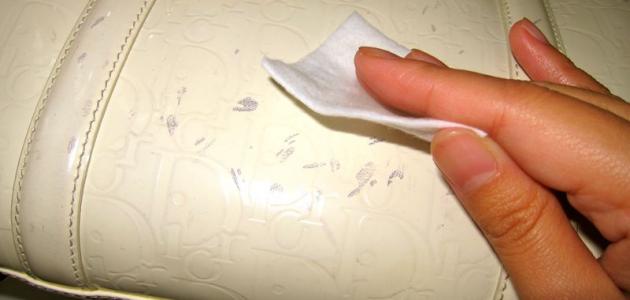 كيفية إزالة الحبر من الجلد