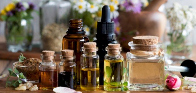 كيفية استخلاص الزيوت العطرية