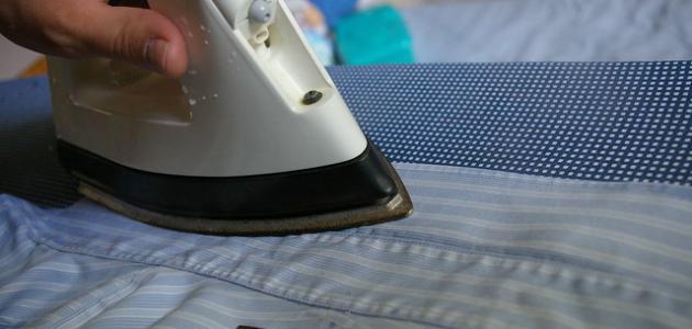 كيفيه إزالة العلك عن الملابس كيفيه إزالة العلك عن الملابس