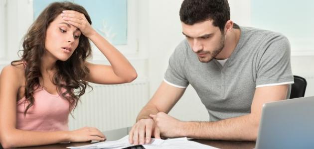 كيف أتعامل مع زوجي المشغول دائماً