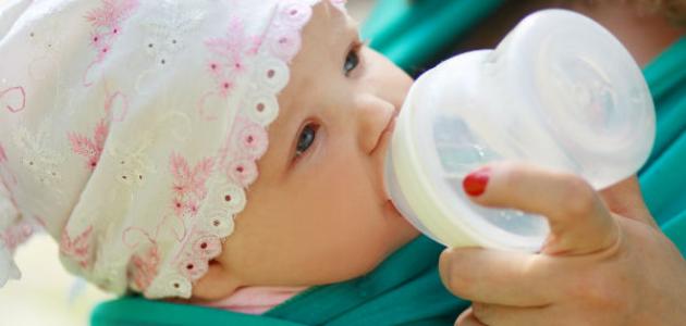 كيف أجعل طفلي يشرب الحليب الصناعي كيف أجعل طفلي يشرب الحليب الصناعي
