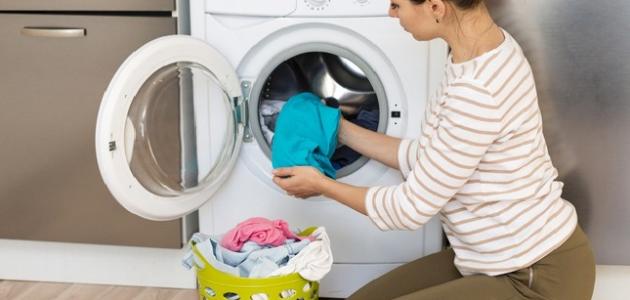 كيف أزيل بقع الكلور من الملابس