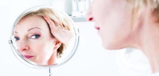 كيف أعتني ببشرتي في سن الأربعين كيف أعتني ببشرتي في سن الأربعين