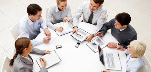 كيف تكون متحدثاً بارعاً كيف تكون متحدثاً بارعاً